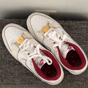 Nike Dunk Low SE (Woman)